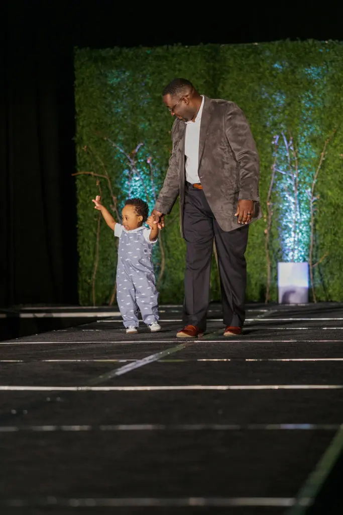 Models were students of The Ashford Rise School of Dallas, and accompanied by father figures. 