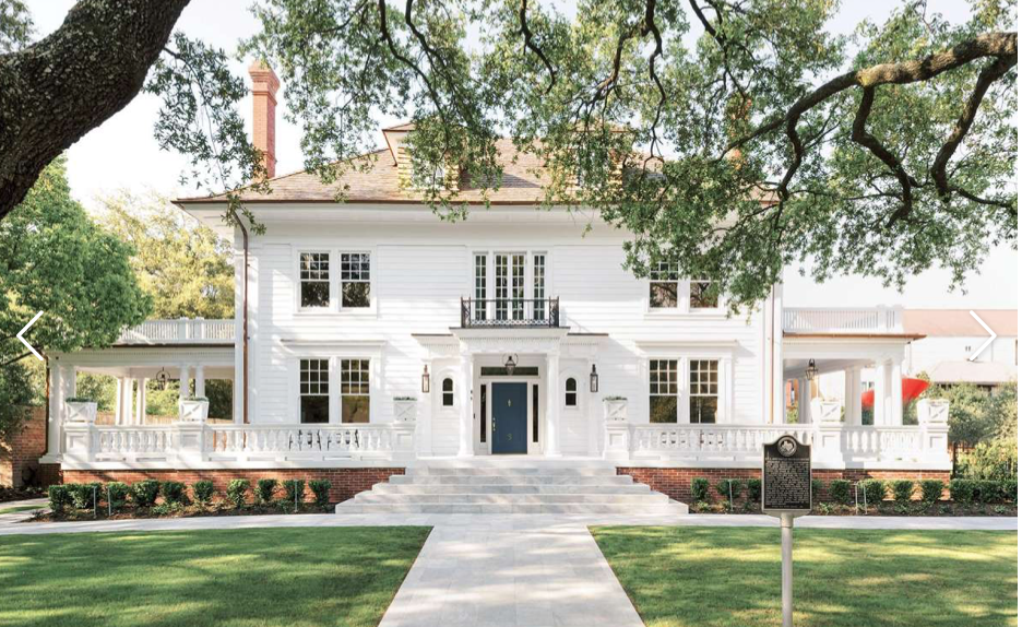 The C.L. Neuhaus House (circa 1909)  on Courtlandt Place was one of 15 structures earning 2020 Good Brick Awards. (Photo by Daniel Ortiz)