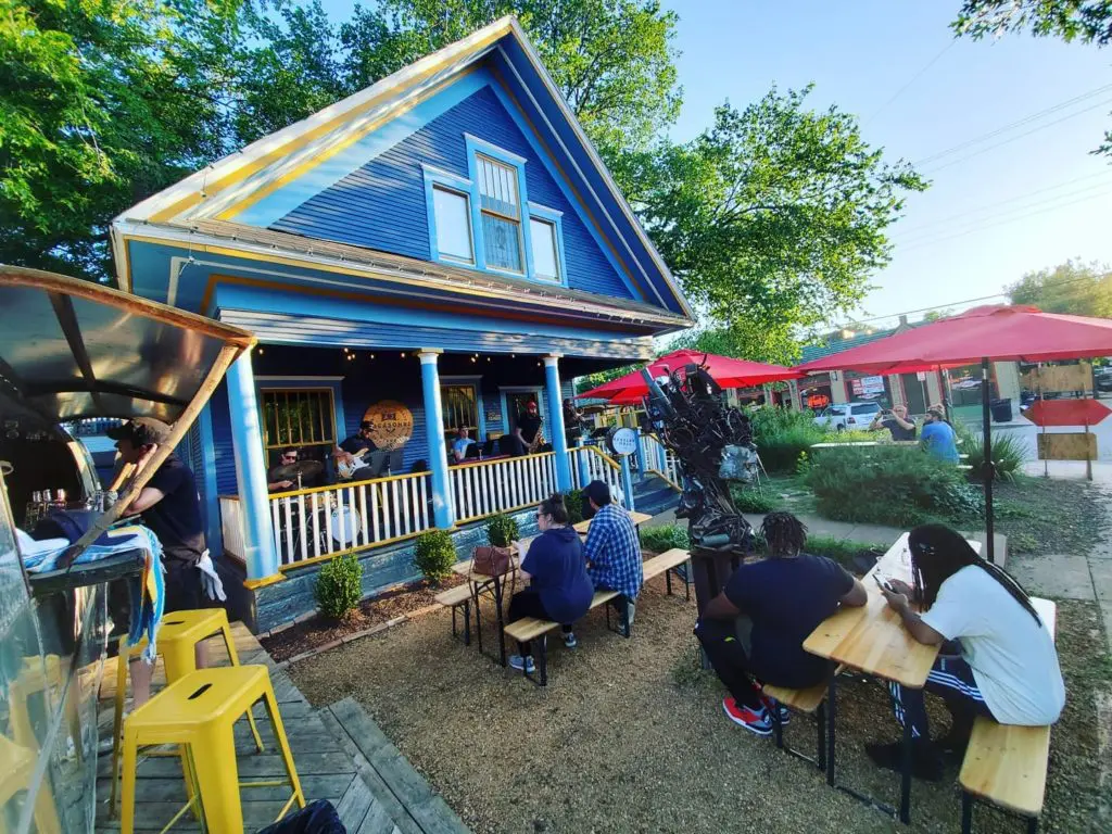 The Best Virtual (And Socially Distanced) Events in Dallas This Week
