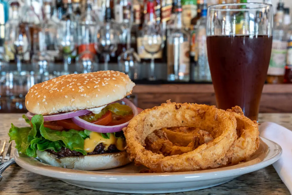 Eugene's Classic Burger (Photo by Bill Maxy) 