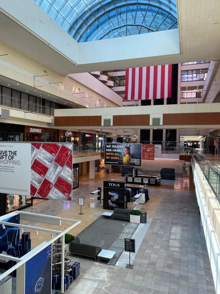 Public seating in The Galleria has been widely spaced to encourage social distancing. (Photo by Shelby Hodge)