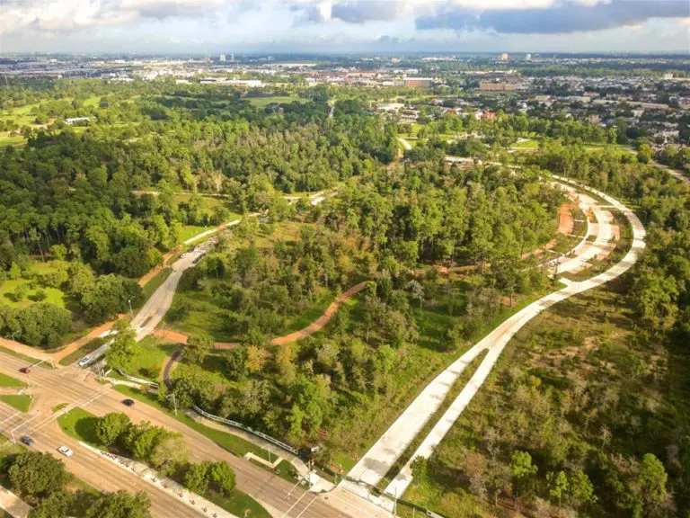 There's nothing sweeter than a perfect 3-mile loop at Memorial Park.