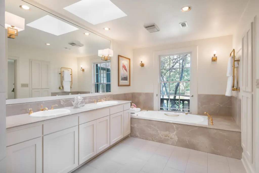 The master bathroom in the four bedroom house. (Photo by Vlady Ambia)