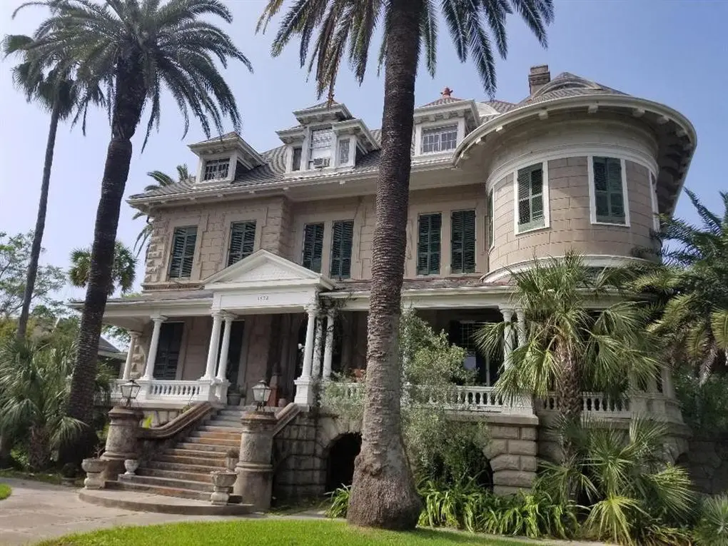 Items from the Galveston home of John Samuels III go on the virtual auction block June 22 at Gallery Auctions.