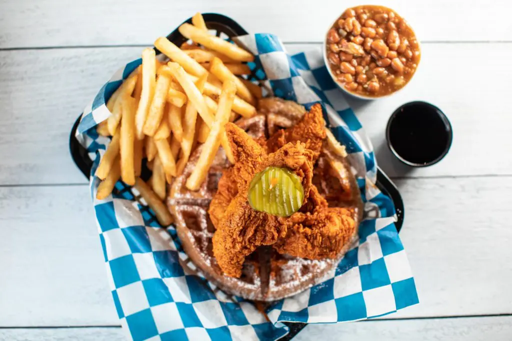 Palmer's Hot Chicken will open in Lakewood on October 19. (Photo by Kathy Tran)