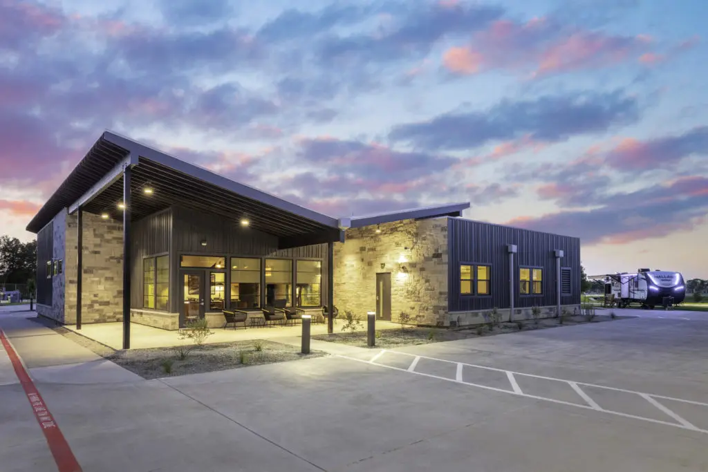 It might look like entry to a luxury hotel, but this is headquarters at the Eric & Jay RV Resort. (Photo by Shannon O’Hara,)