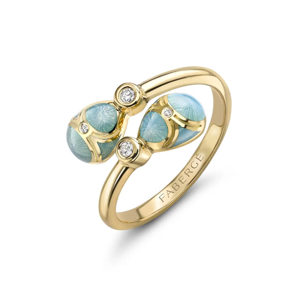 Palais Tsarskoye Selo turquoise cross-over ring features turquoise guilloché enamel and white diamonds, set in 18 karat yellow gold.