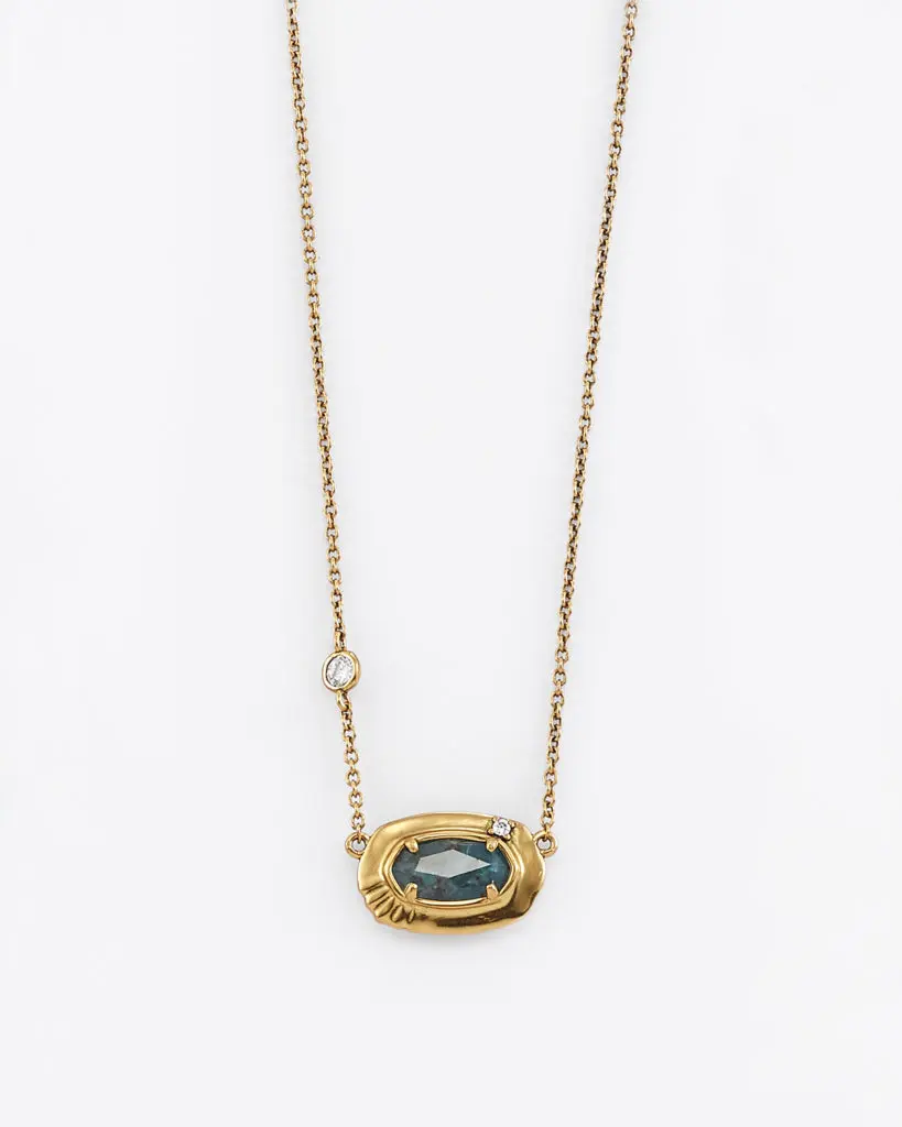 Kendra Scott looked for new ways to innovate with stone and metal. 