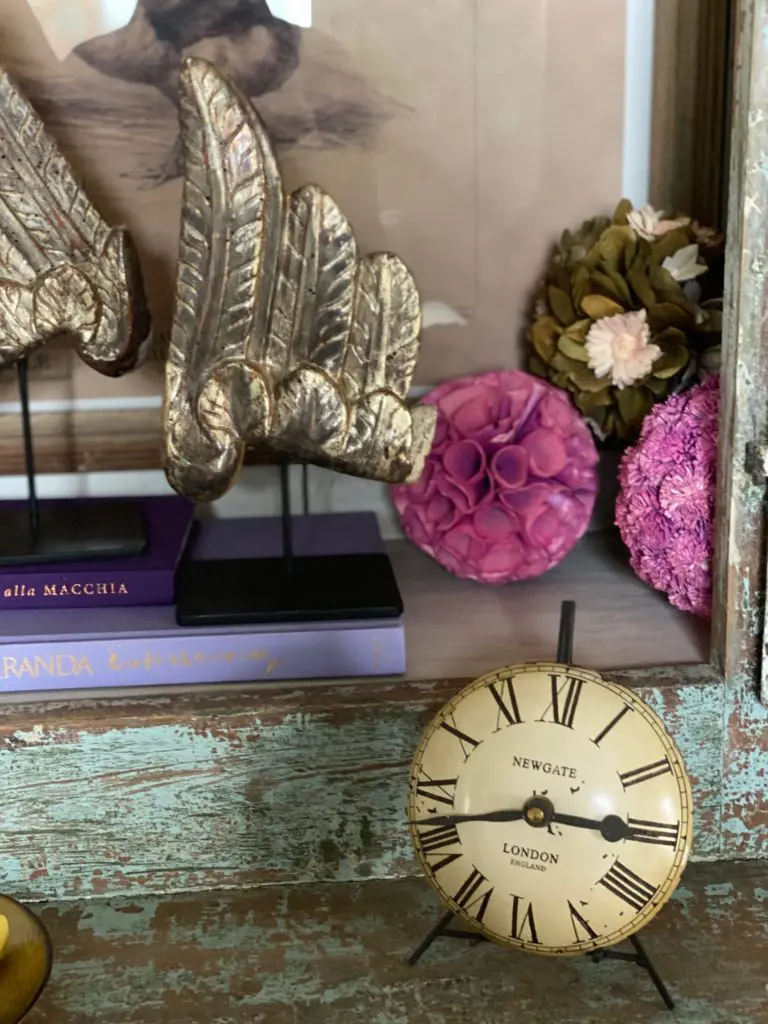 Accessories are a varied lot in the silo guesthouses. (Photo by Shafik I. Rifaat)