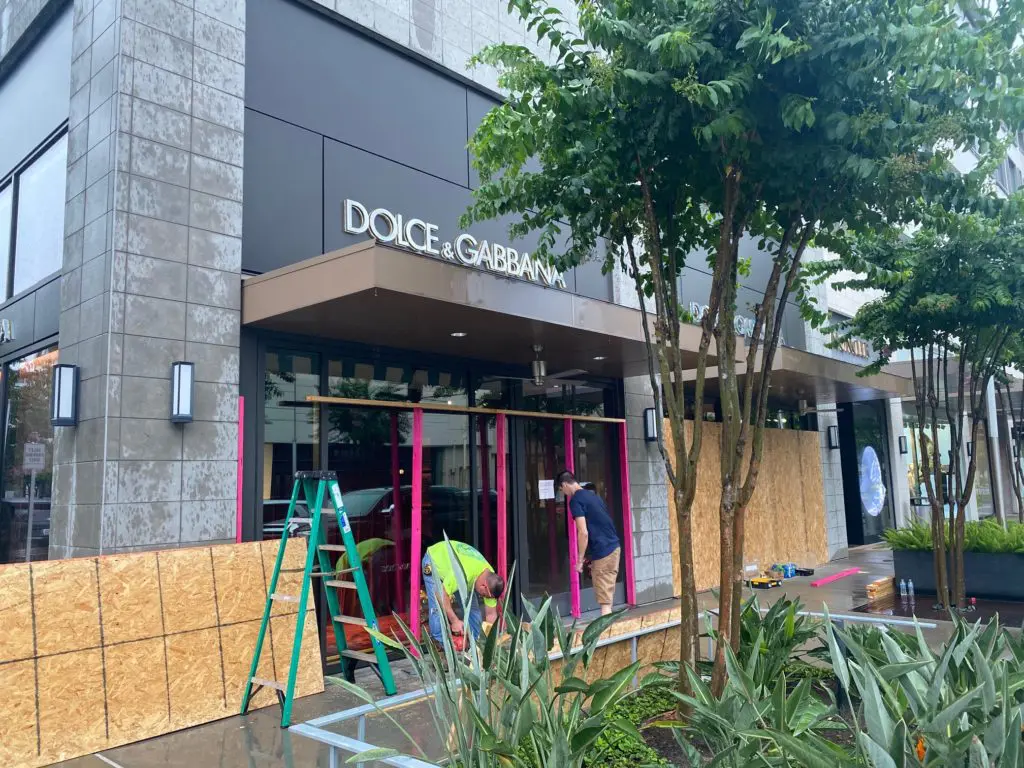 Workers at Dolce & Gabbana in River Oaks District boarded the store on Sunday. (Photo by Shelby Hodge)