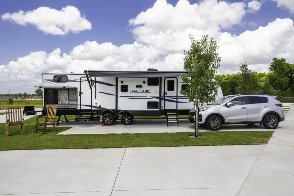 Eric & Jay's RV Resort boasts 114 slips within 10 acres of fenced and landscaped property. (Photo by Shannon O’Hara,)