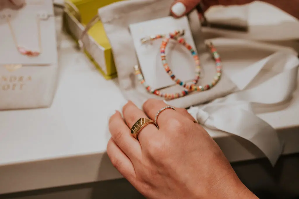 Monogramming Kendra Scott pieces takes just minutes.