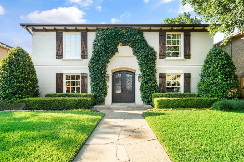 3702 Granada Avenue