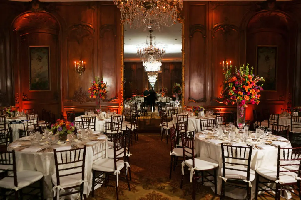 Built in 1730 for French royals, Le Grand Salon de la Comtesse has had a varied provenance. (D. Jones Photography)