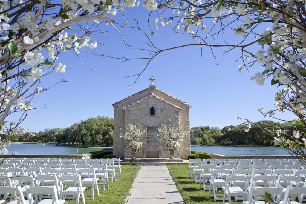 The wedding chapel on the lakefront at The Clubs at Houston Oaks (Courtesy photo)