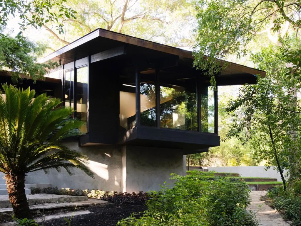 2 Tiel Way, asking price $6.9 million, listed with Jay Monroe of Martha Turner Sotheby's International Realty  (Photo by Jack Thompson Photography)