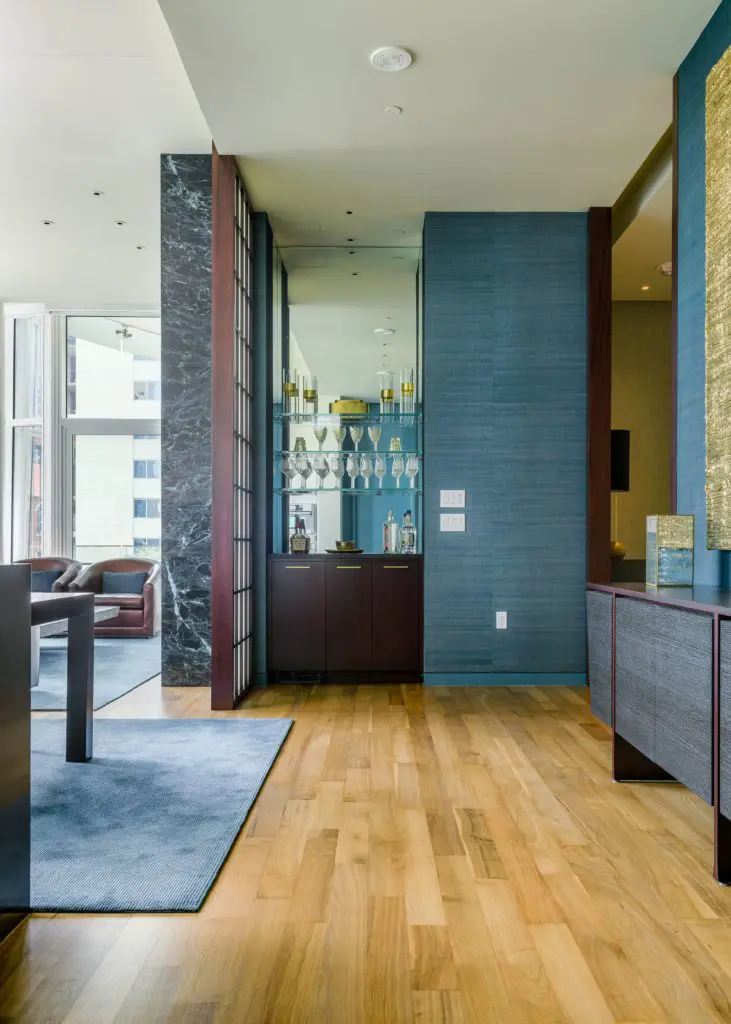 Hidden bar space.