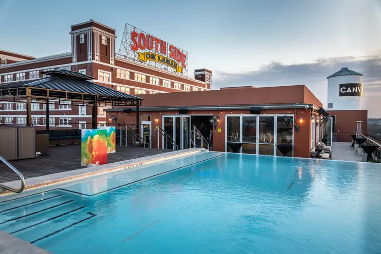 Canvas Hotel