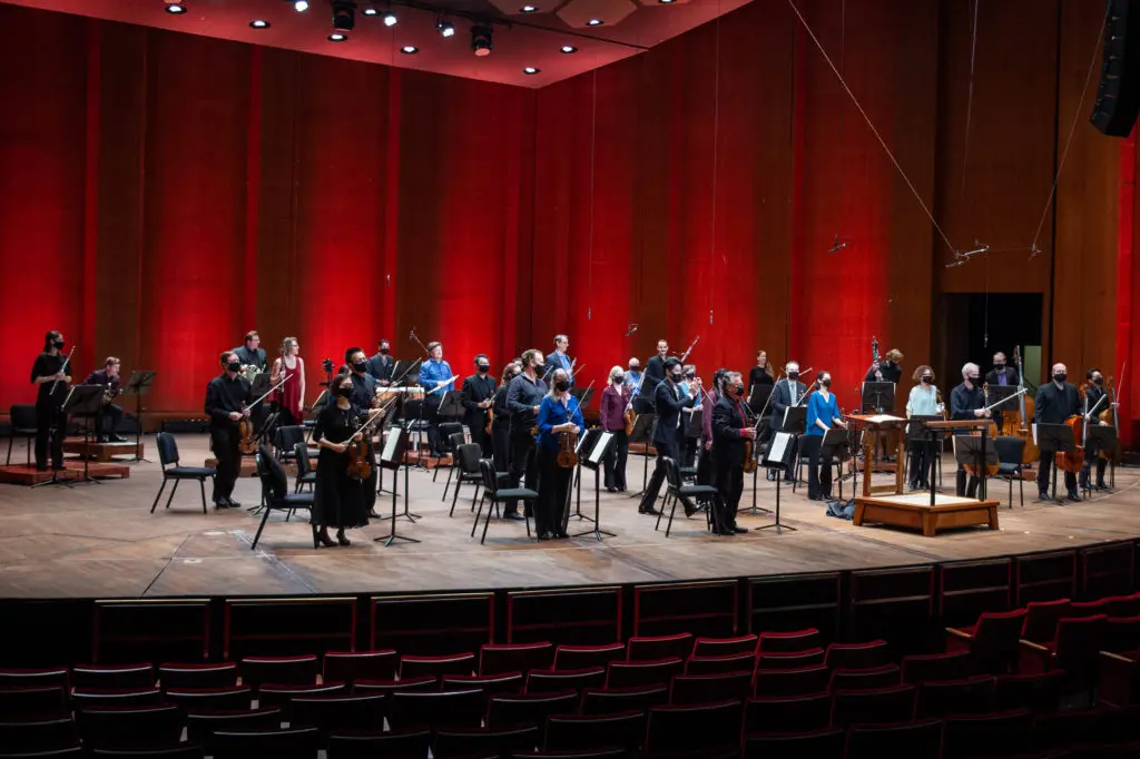 The Houston Symphony performs its "Live from Jones Hall" program during COVID-19 (Photo by Wilson Parish)