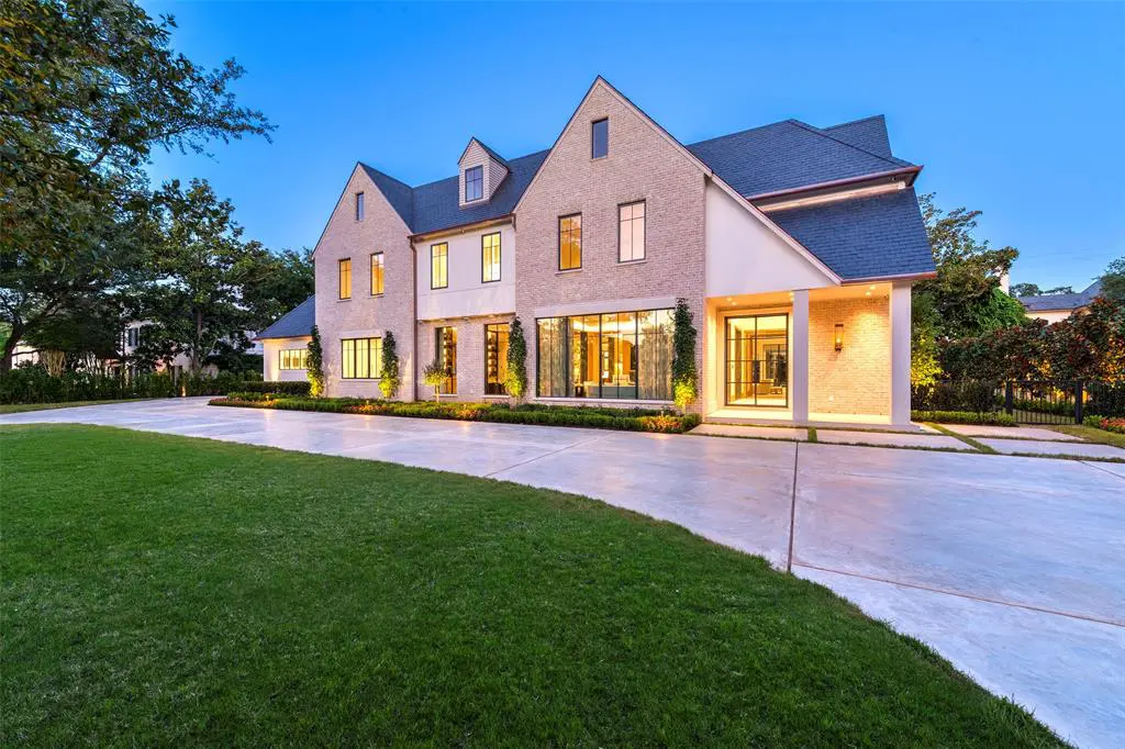 The 8,950 square foot mansion by Al Ross Luxury Homes at 1059 Kirby Drive cuts a new silhouette in River Oaks.