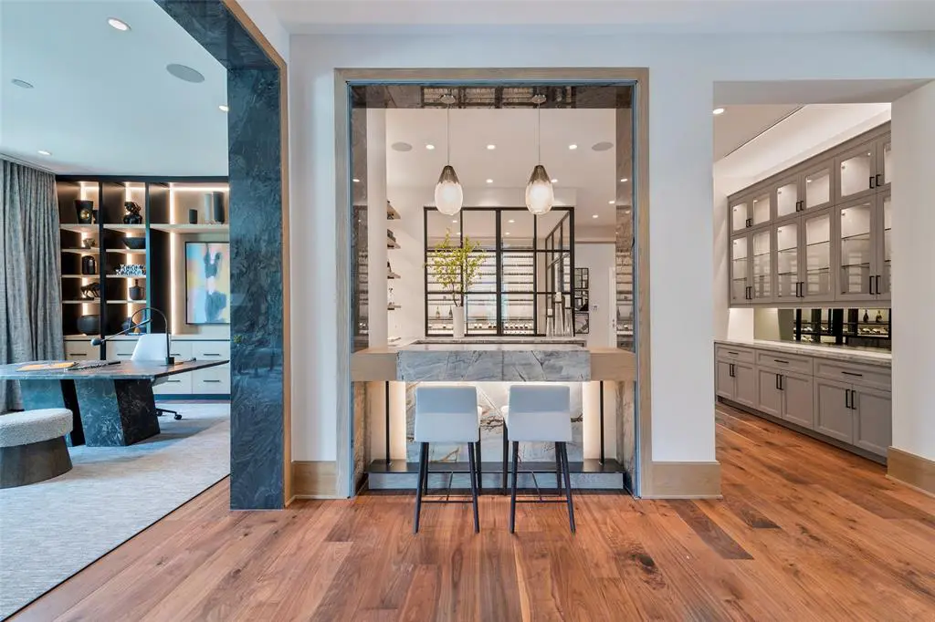 The Al Ross Luxury Home at 1059 Kirby Drive (HAR photo)