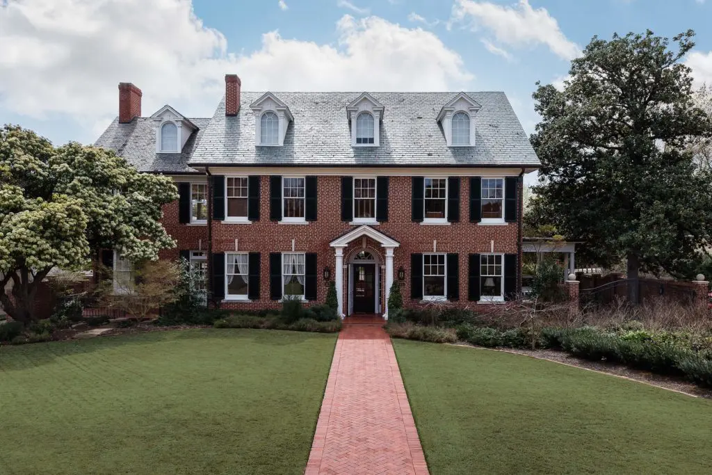 A look at 3645 Beverly circa 1921. This is just one of Briggs Freeman Sotheby's showcase Texas listings.