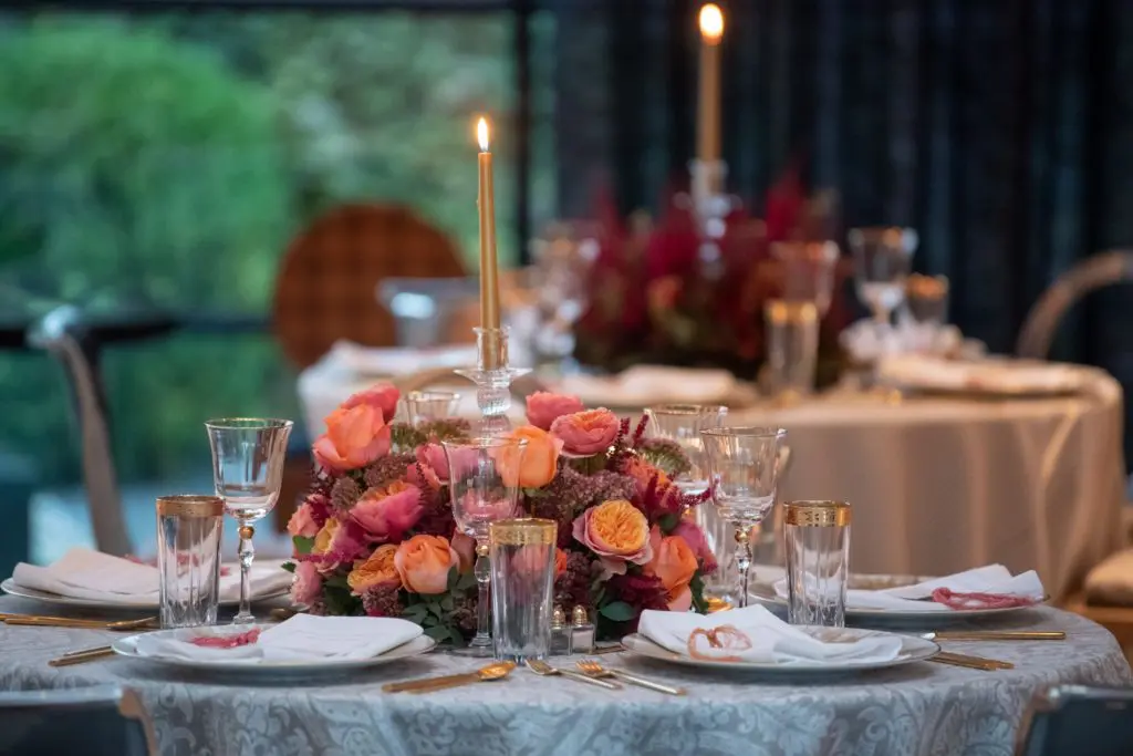 The Sutherland's ravishing candle-lit tables  (Photo by Bruno, Snap the Picture)