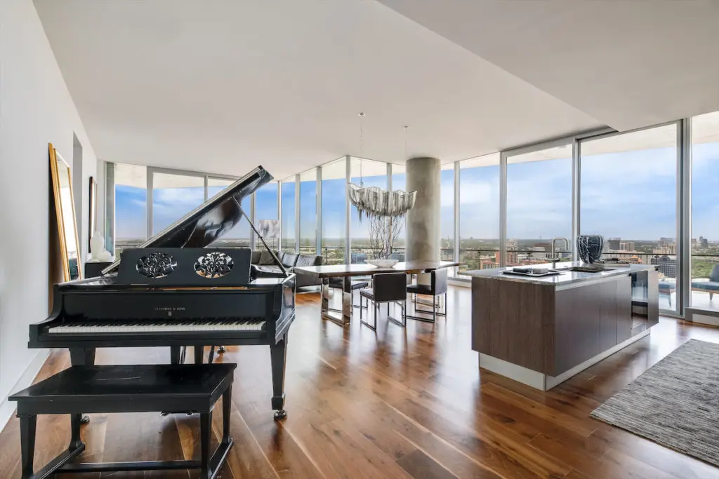 The Vista Collection homes at Bleu Ciel feature 3,000 square feet of interior. The model home was designed by Cheryl Parsa. 