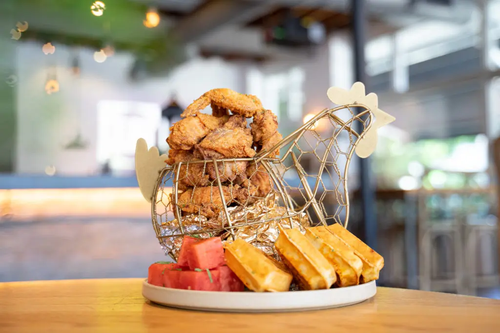 Yardbird Southern Table and Bar is officially open in Dallas.