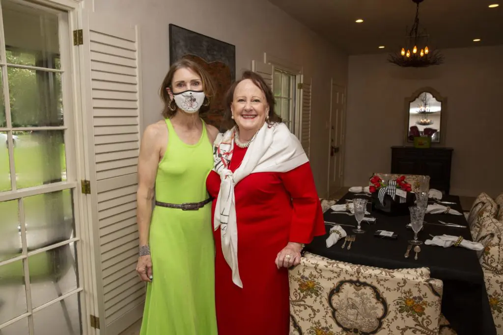 Mary Maxey and luncheon chair Deborah Dunkum at a private home for viewing of the 'Reflections on Style' fashion show and program. (Photo by Jenny Antill Clifton)