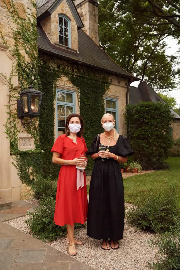 Melinda Knowles, Sara Stroud (Photo by Jonathan Zizzo)