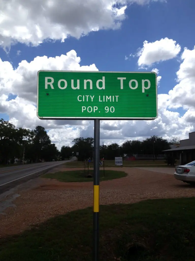 The iconic Round Top population sign. (Photo Jenny Antill Clifton)