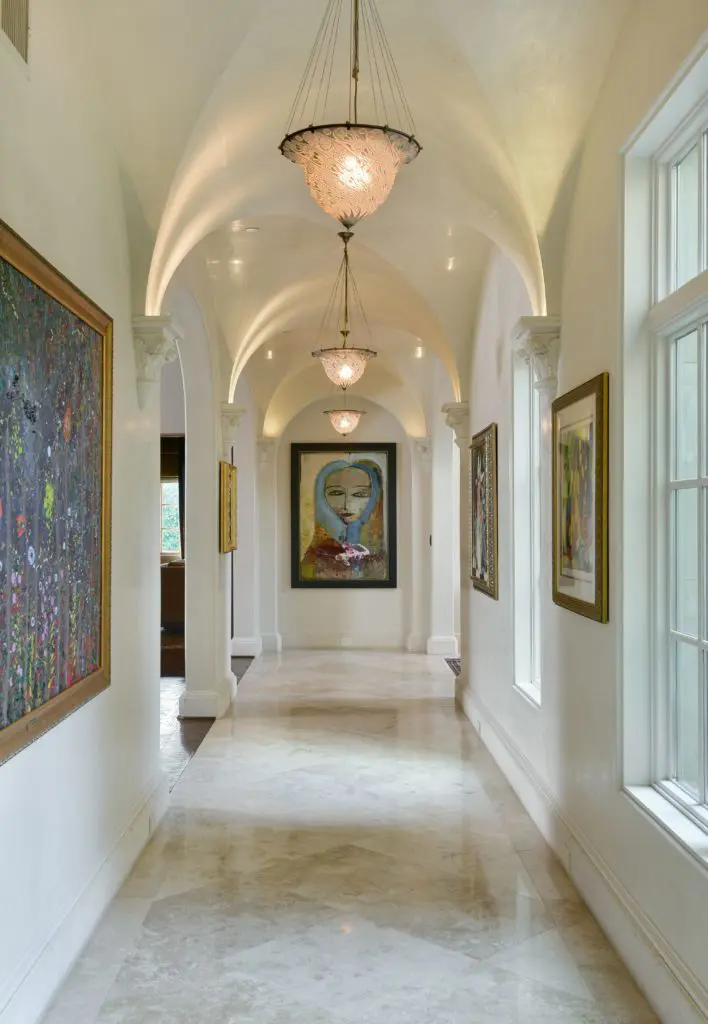 The elegant dome vaulted hallway.