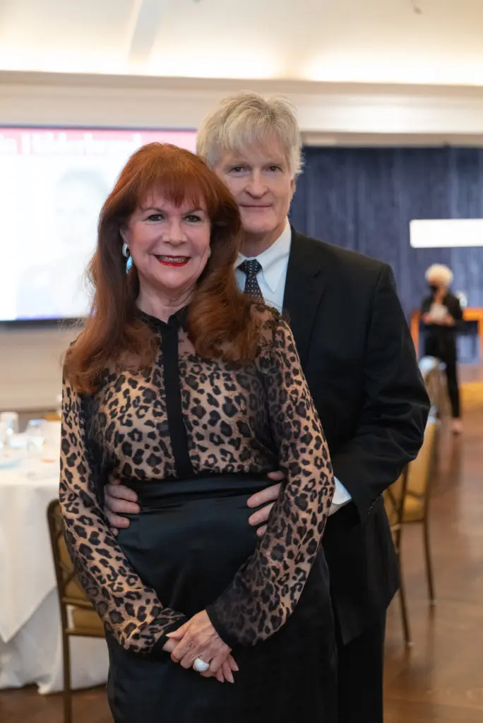 Barbara Van Postman, Jim Rapson at the Houston Hospice Laura Lee Blanton Community Spirit Award dinner. (Photo by Daniel Ortiz)