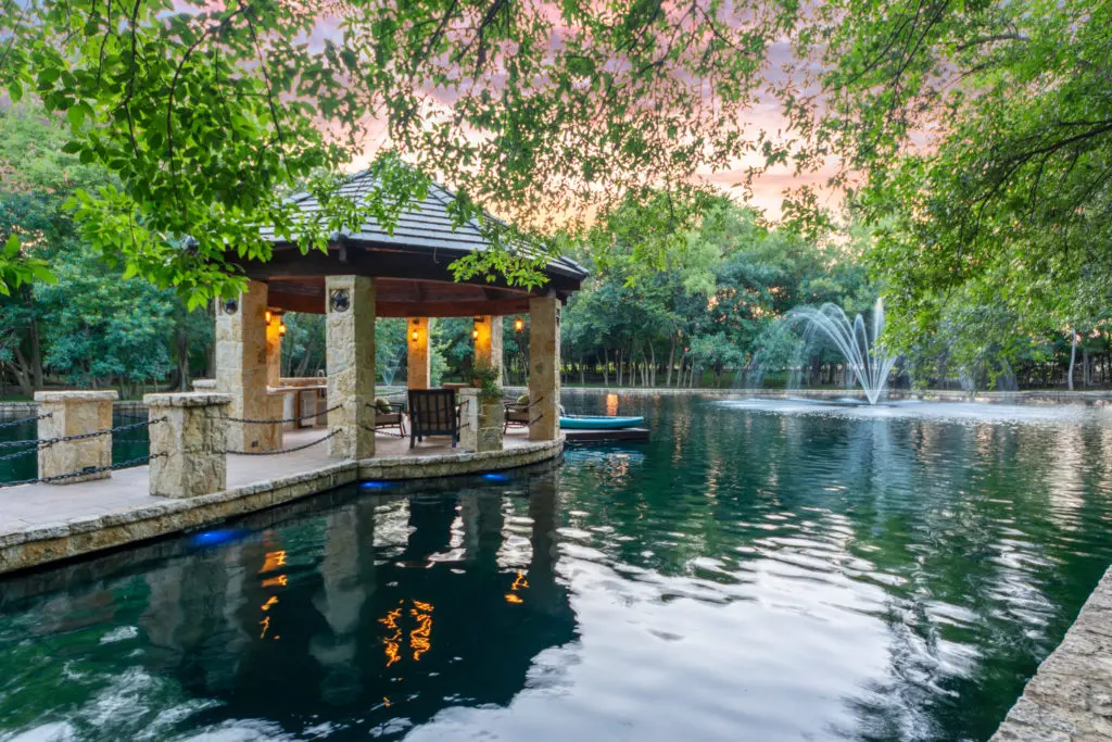 Imagine cocktail hour in this gazebo overlooking the pond.