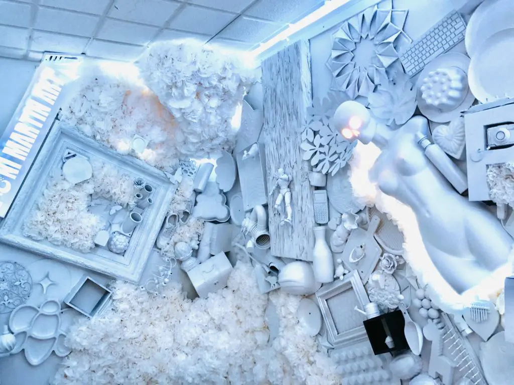 Dallas Artist Toni Martin Features Chromatherapy in Her New Eye-Popping Exhibit