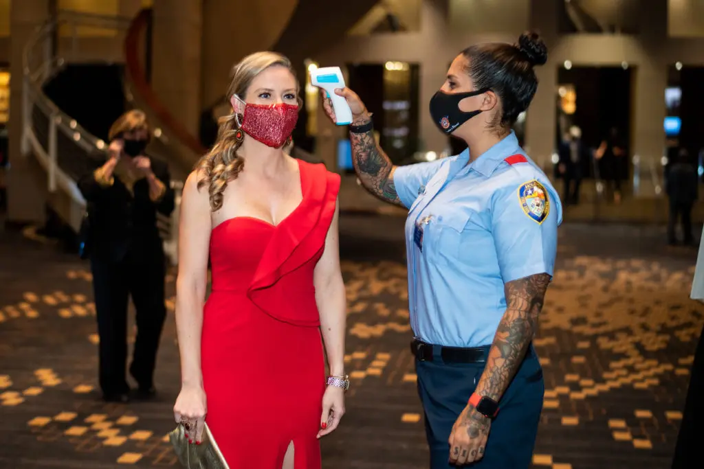 Temperature check at the Red Hot Gala benefitting the Houston Fire Fighters Association at the Royal Sonesta Hotel (Photo by Michelle Watson CatchlightGroup.com)