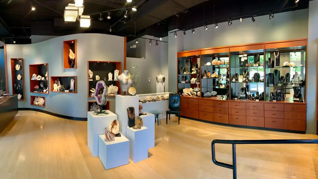 Fort Worth Jewelry Wiz Makes the Big Move Into Sundance Square — Cary OKeefe’s Second Career Gains Momentum