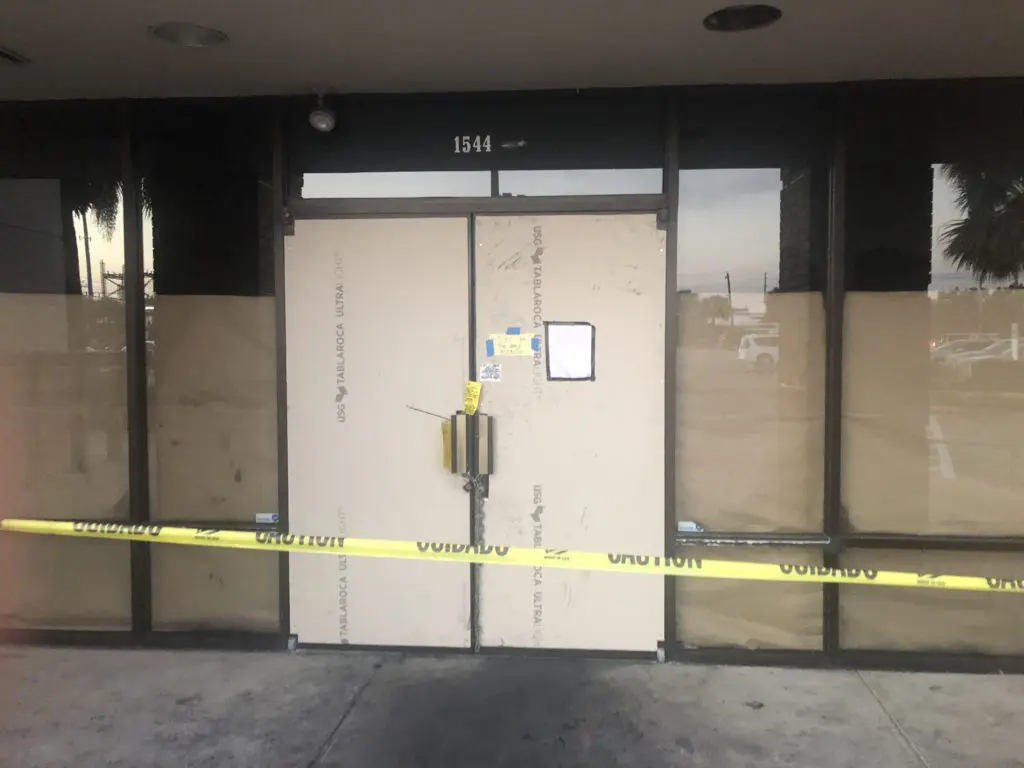 The fire at Q Nails & Spa hit Houston pizza fans as well. (Photo by Chris Baldwin)