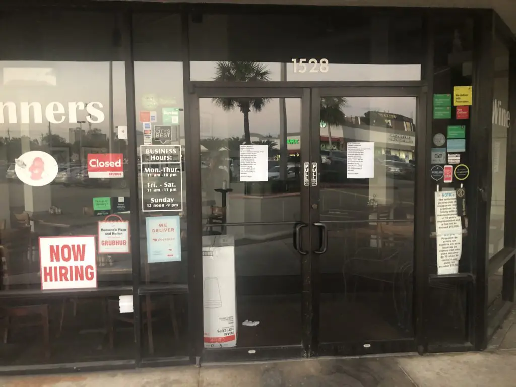 Romano's is one of the best pizza shops in Houston — and now it's shutdown for the foreseeable future. (Photo by Chris Baldwin)