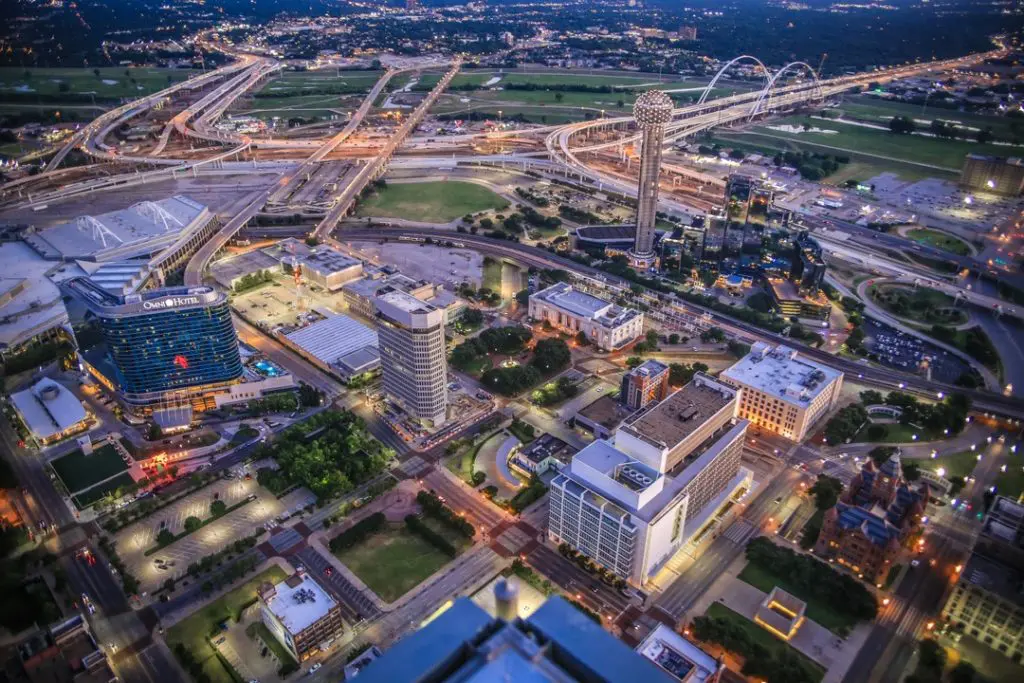 Put a trip to Omni Hotel Dallas on your Christmas list.