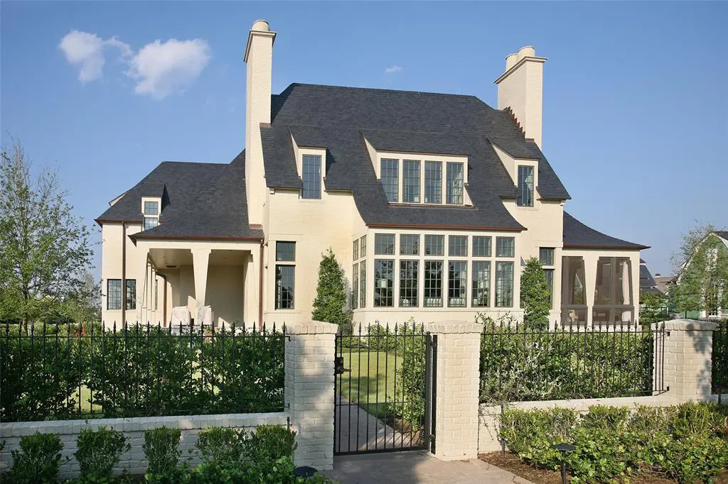 34 East Shore Drive, The Woodlands