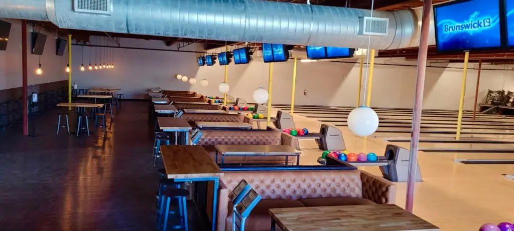 Inside the newest Bowlounge on West Vickery.