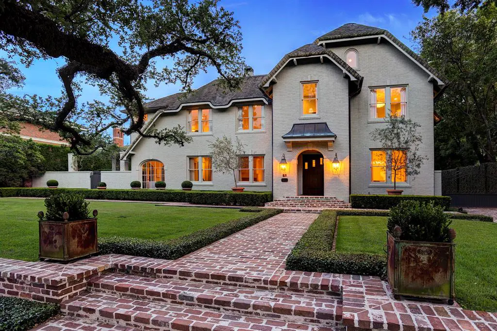 Built in 1925, sale of the residence at 1611 South Boulevard was among the top 10 in Houston during November. 