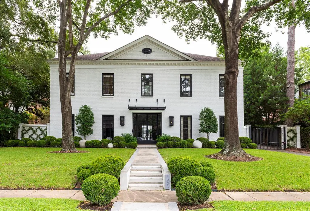This Lucian Hood home in River Oaks was the third highest-selling residence in Houston for the month of November.