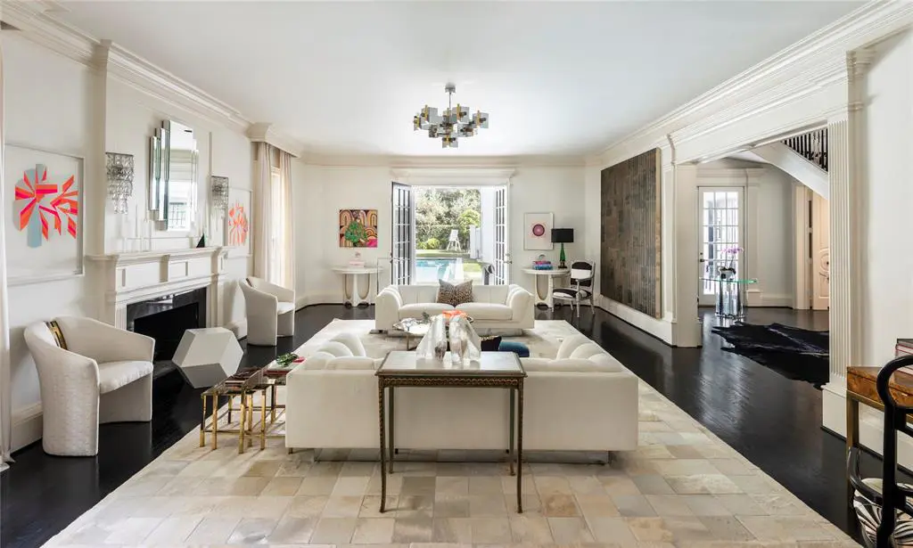 This Lucian Hood home in River Oaks was the third highest-selling residence in Houston for the month of November.