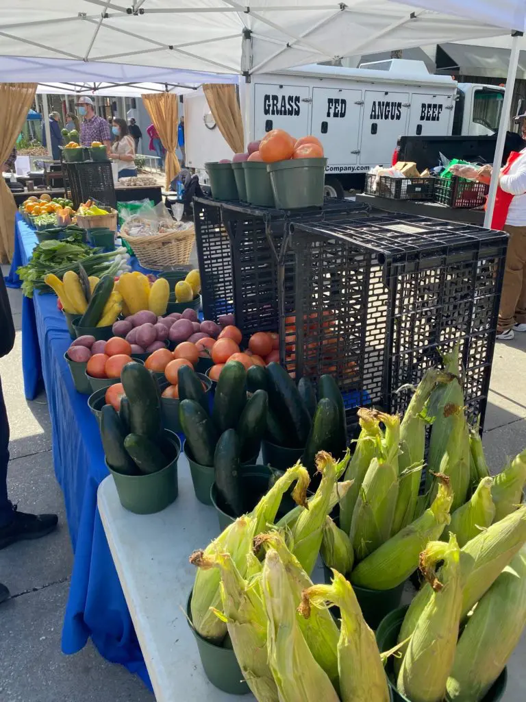 Fresh vegetables and fruits straight from the farm are among the traditional offerings at the upscale farmers market at River Oaks District. (Photo by Shelby Hodge)