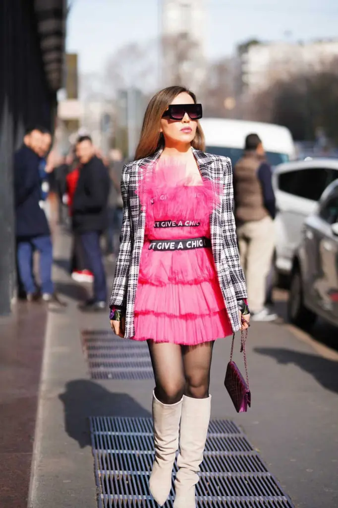 Fashion influencer Galina Antinova is one of the fans of transparent sunglasses, the brand created by Houstonian Margot Hogan. (Instagram photo)