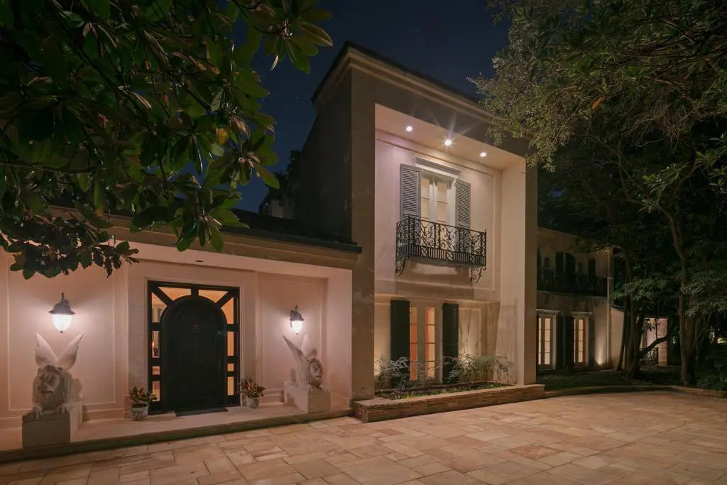 Listed at lot value, this 2.8 acre plot at 3940 Inverness in River Oaks
boasts three swimming pools, a lake, tennis court and multi-level entertaining areas. 