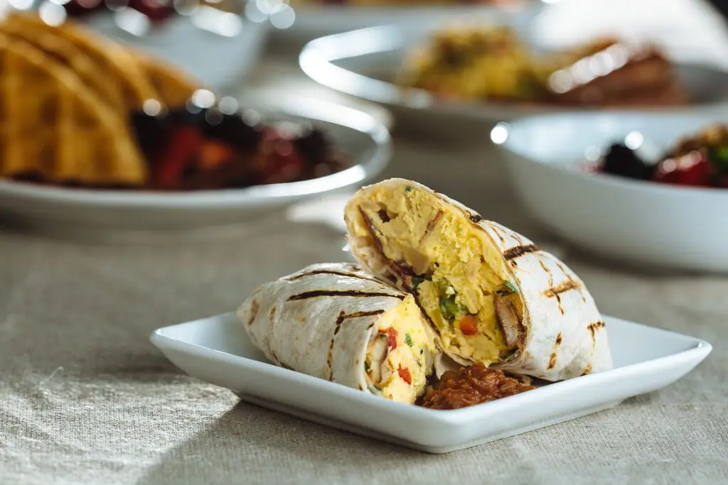 052317_Eatzi_Breakfast_KathyTran_664_preview